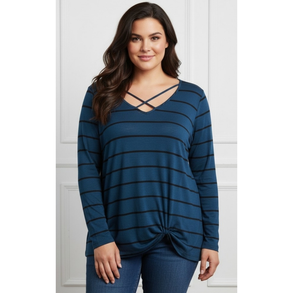 Signature Studio Long sleeve Twist hem top Teal Striped Size 2X